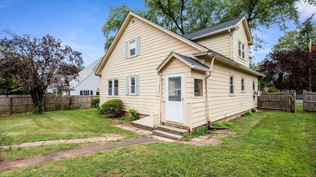 473 Fern Street, West Hartford, CT 06107