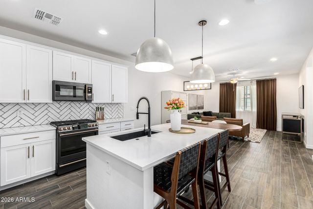 4145 E JONES Street, Gilbert, AZ 85295