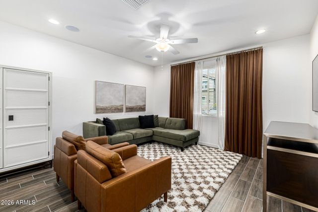 4145 E JONES Street, Gilbert, AZ 85295