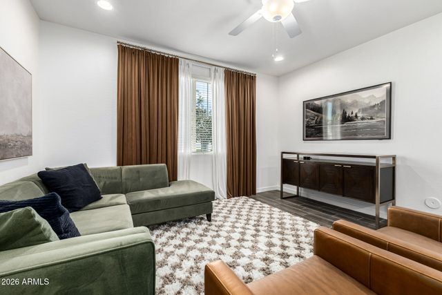 4145 E JONES Street, Gilbert, AZ 85295