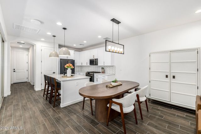 4145 E JONES Street, Gilbert, AZ 85295