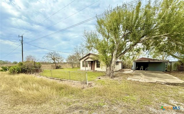 218 Lasalle Road, Inez, TX 77968