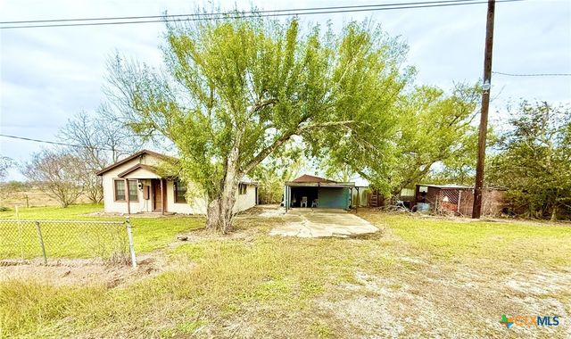 218 Lasalle Road, Inez, TX 77968