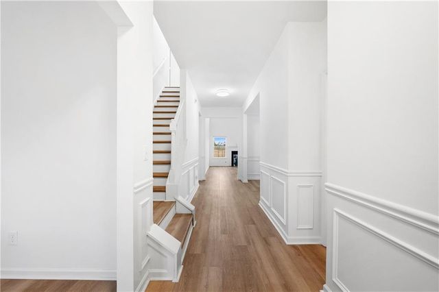 1055 Red Cedar Trail, Suwanee, GA 30024