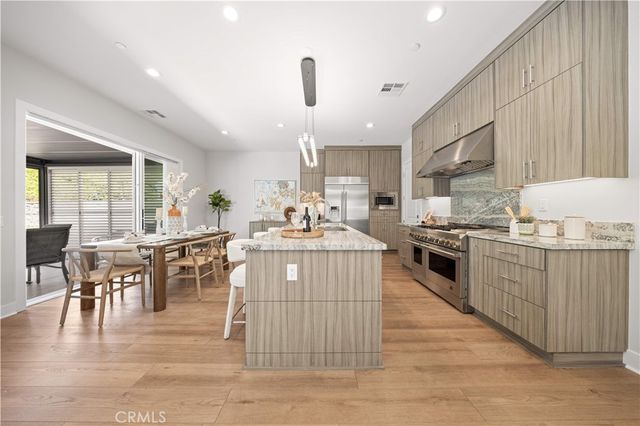 261 Burwood, Lake Forest, CA 92630