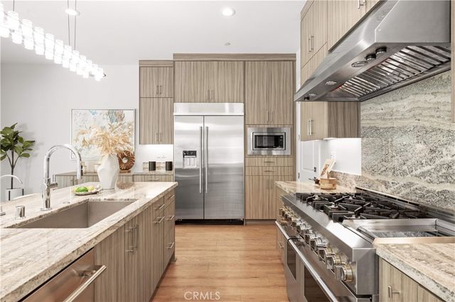 261 Burwood, Lake Forest, CA 92630
