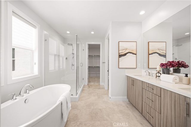 261 Burwood, Lake Forest, CA 92630