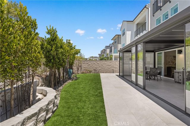 261 Burwood, Lake Forest, CA 92630
