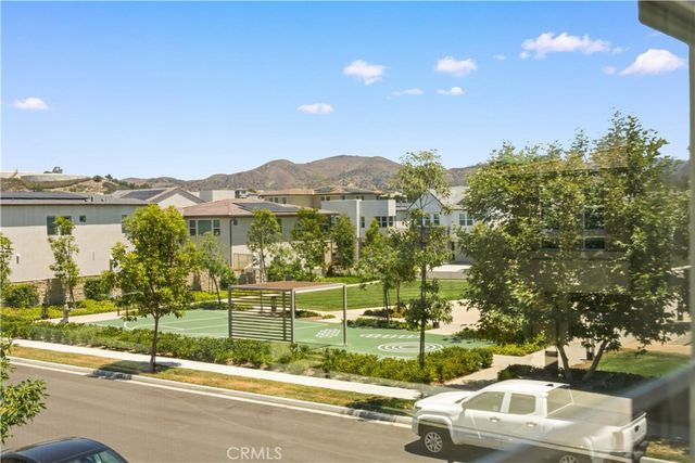 261 Burwood, Lake Forest, CA 92630