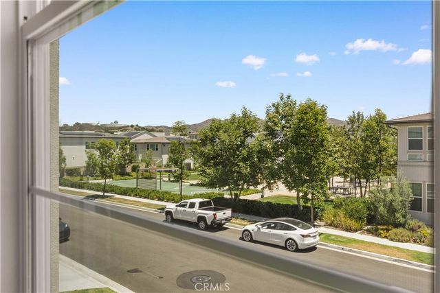 261 Burwood, Lake Forest, CA 92630