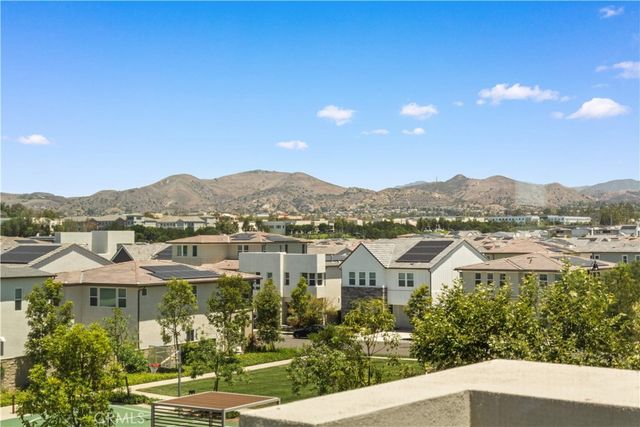 261 Burwood, Lake Forest, CA 92630