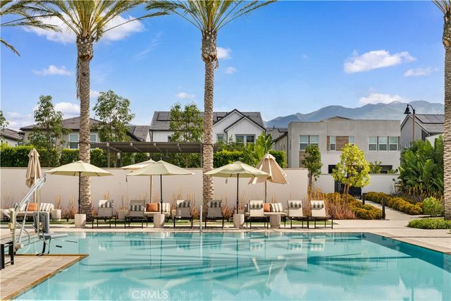 261 Burwood, Lake Forest, CA 92630