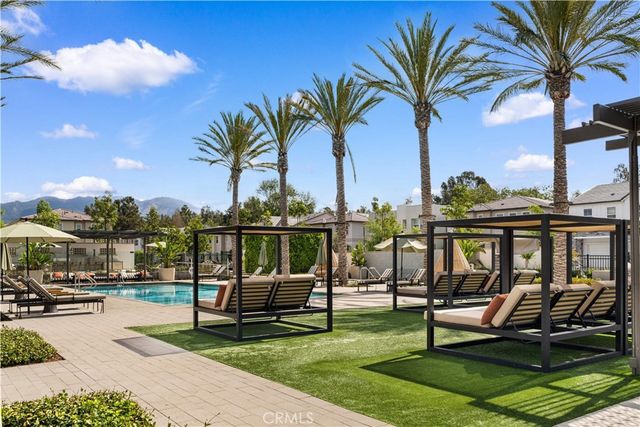 261 Burwood, Lake Forest, CA 92630