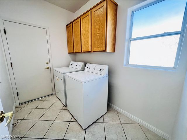 3047 Hickory Valley Road, Henderson, NV 89052