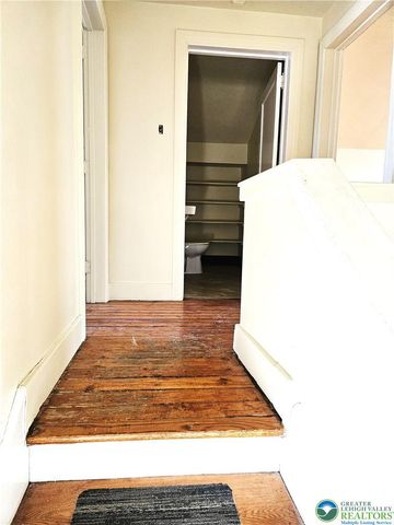 221 East Prospect Street, Nazareth Boro, PA 18064