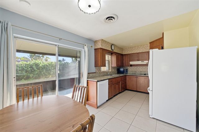 4030 NW 3rd Way, Deerfield Beach, FL 33064