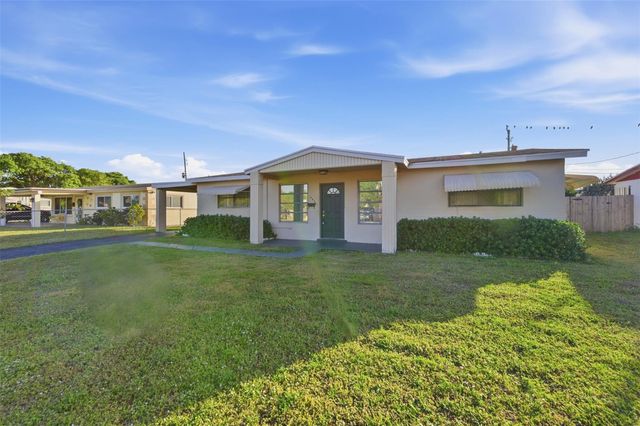 4030 NW 3rd Way, Deerfield Beach, FL 33064