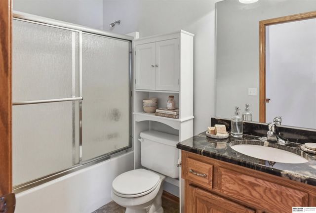 7505 S 173 Street, Omaha, NE 68136