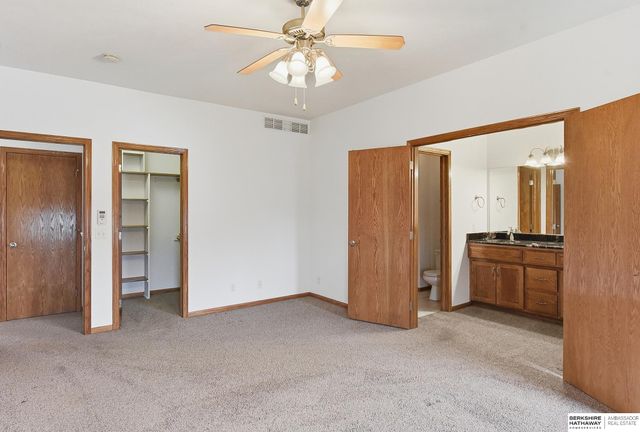 7505 S 173 Street, Omaha, NE 68136
