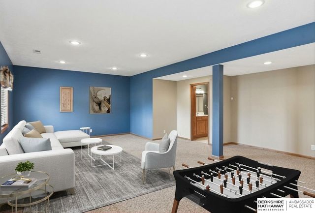 7505 S 173 Street, Omaha, NE 68136