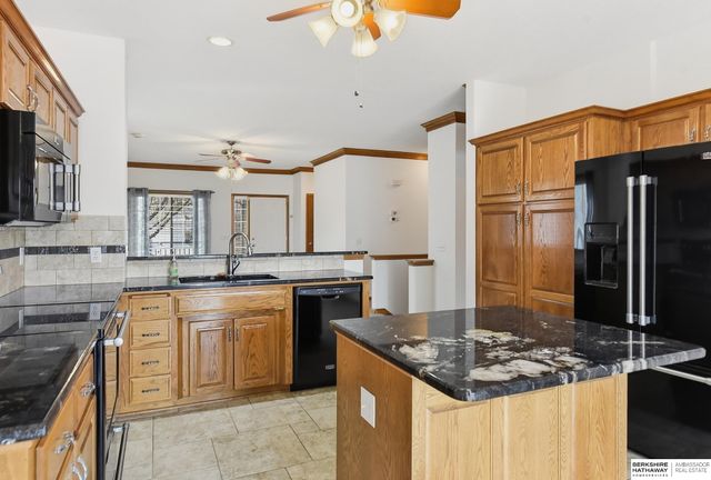 7505 S 173 Street, Omaha, NE 68136