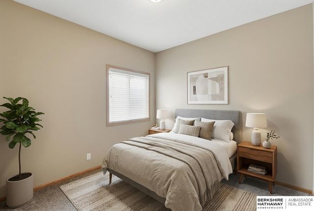 7505 S 173 Street, Omaha, NE 68136