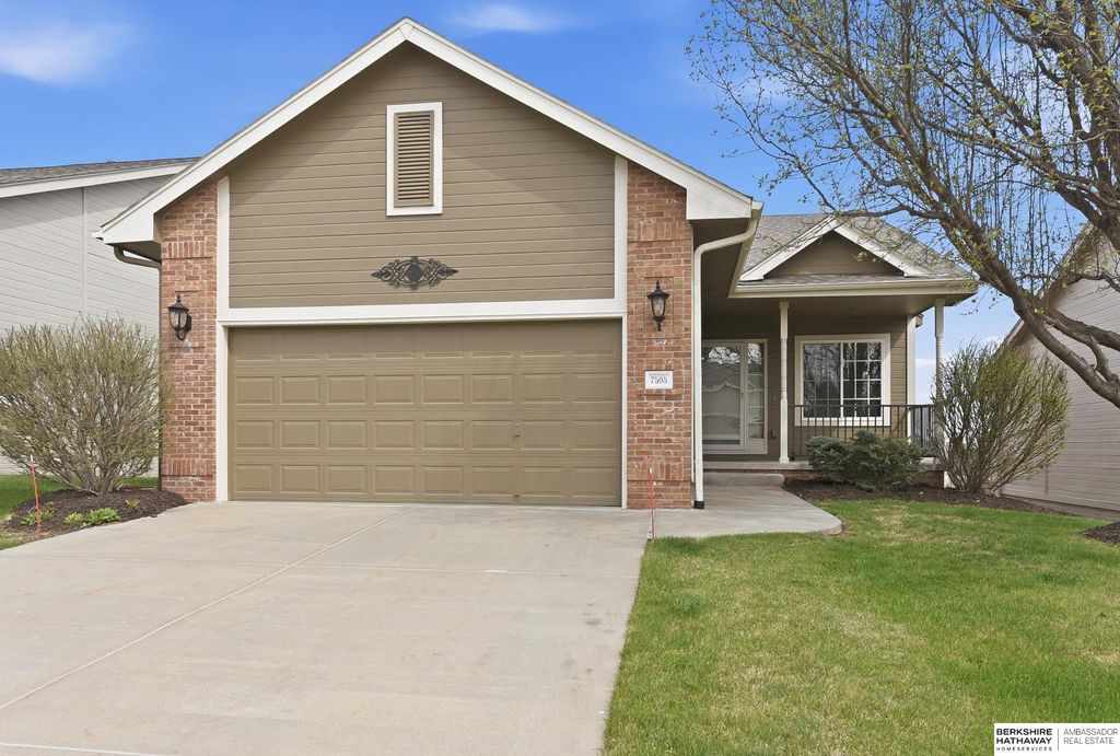 7505 S 173 Street, Omaha, NE 68136
