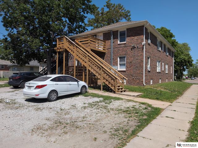 1941 J Street, Lincoln, NE 68510