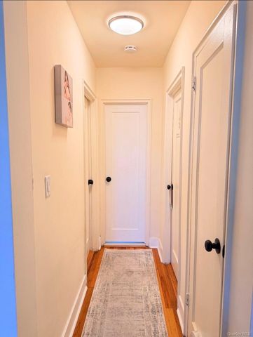 275 MAPLE E3, Rockville Centre, NY 11570