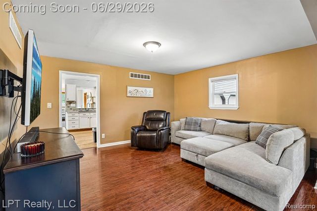 3070 Reeder Road, Clarkston, MI 48346
