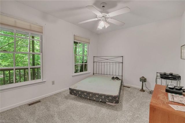 106 Fleetney CIR, Smithfield, VA 23430