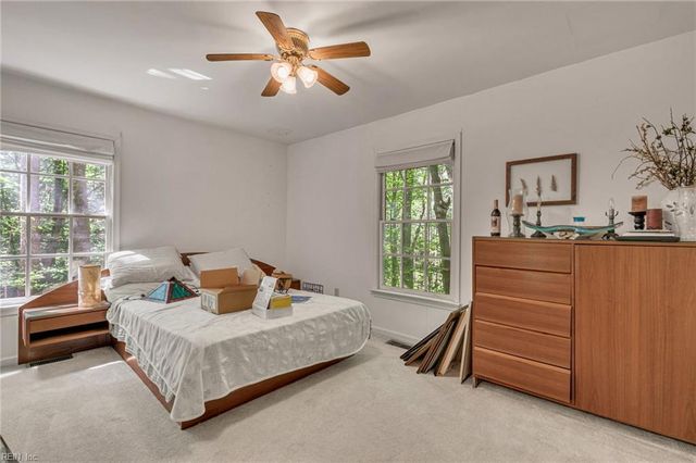 106 Fleetney CIR, Smithfield, VA 23430