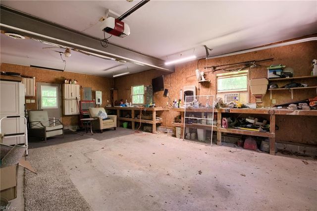 106 Fleetney CIR, Smithfield, VA 23430