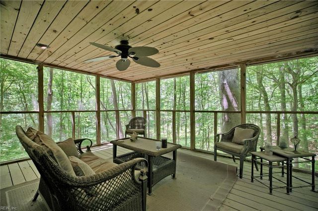 106 Fleetney CIR, Smithfield, VA 23430