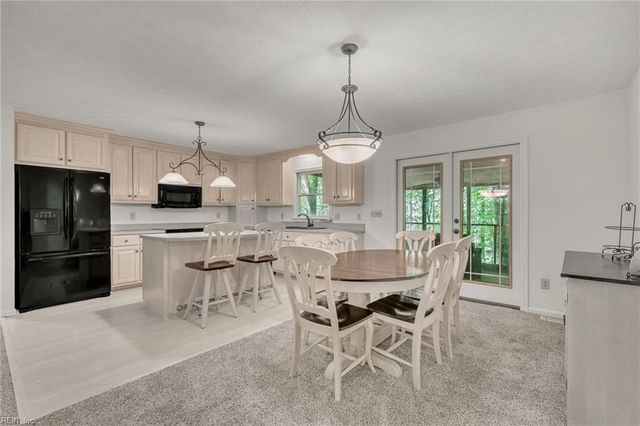 106 Fleetney CIR, Smithfield, VA 23430
