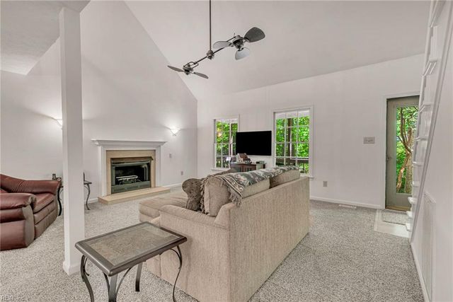 106 Fleetney CIR, Smithfield, VA 23430