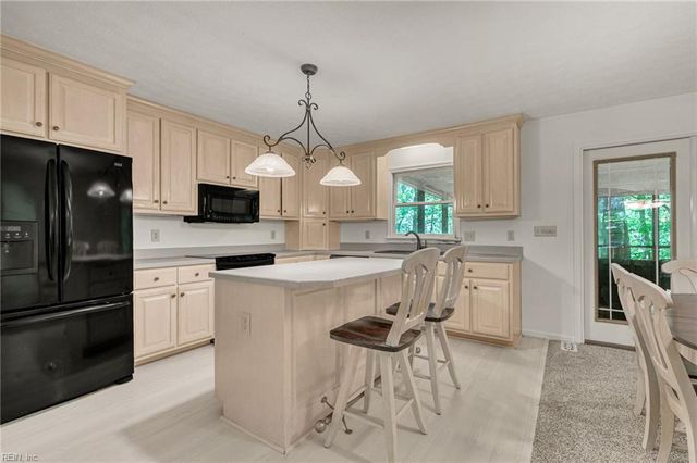 106 Fleetney CIR, Smithfield, VA 23430