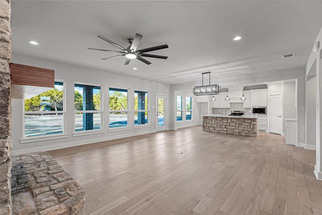 735 Evergreen, Nevada, TX 75173