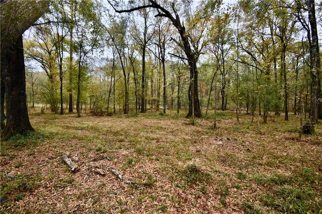 104 TRUMAN COLE Road, Deville, LA 71328