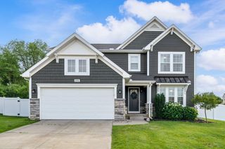 3701 Taunton Trail, Portage City, MI 49024