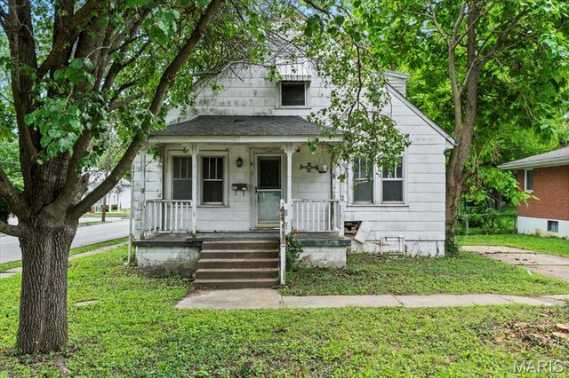 3128 Airway Avenue, Breckenridge Hills, MO 63114