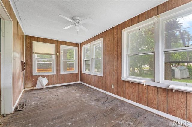 3128 Airway Avenue, Breckenridge Hills, MO 63114