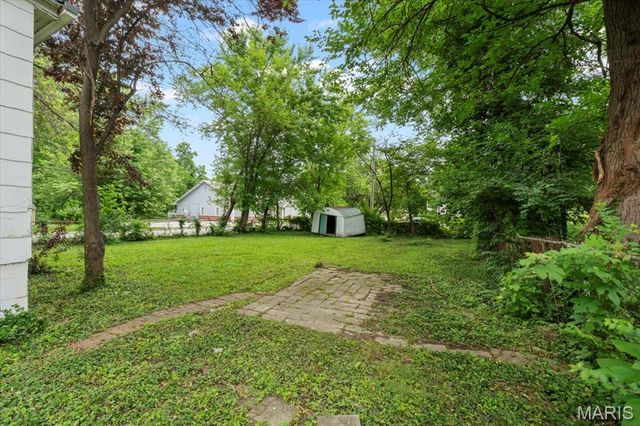 3128 Airway Avenue, Breckenridge Hills, MO 63114