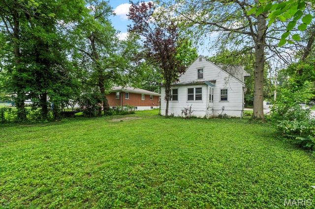 3128 Airway Avenue, Breckenridge Hills, MO 63114