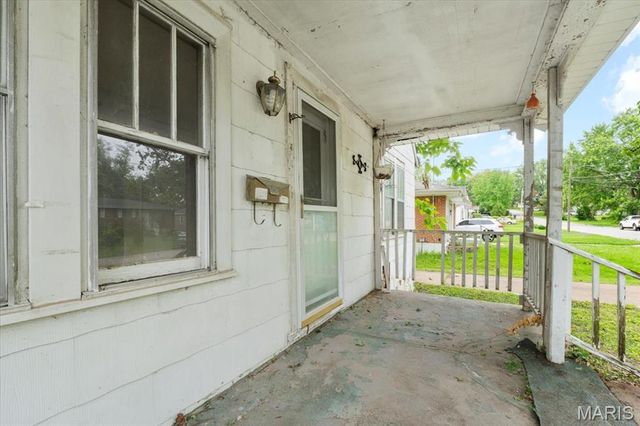 3128 Airway Avenue, Breckenridge Hills, MO 63114