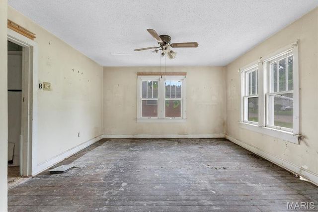 3128 Airway Avenue, Breckenridge Hills, MO 63114