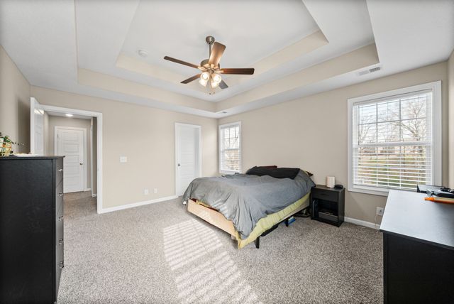 1084 Barnhill Rd, Clarksville, TN 37043