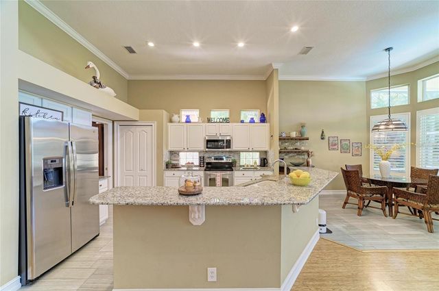 308 10TH AVENUE E, Palmetto, FL 34221
