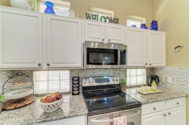 308 10TH AVENUE E, Palmetto, FL 34221
