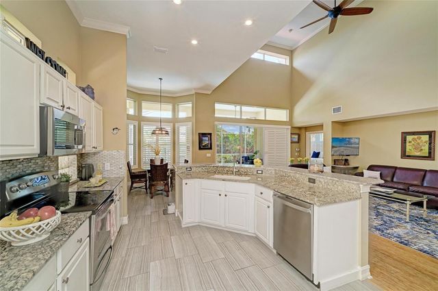 308 10TH AVENUE E, Palmetto, FL 34221